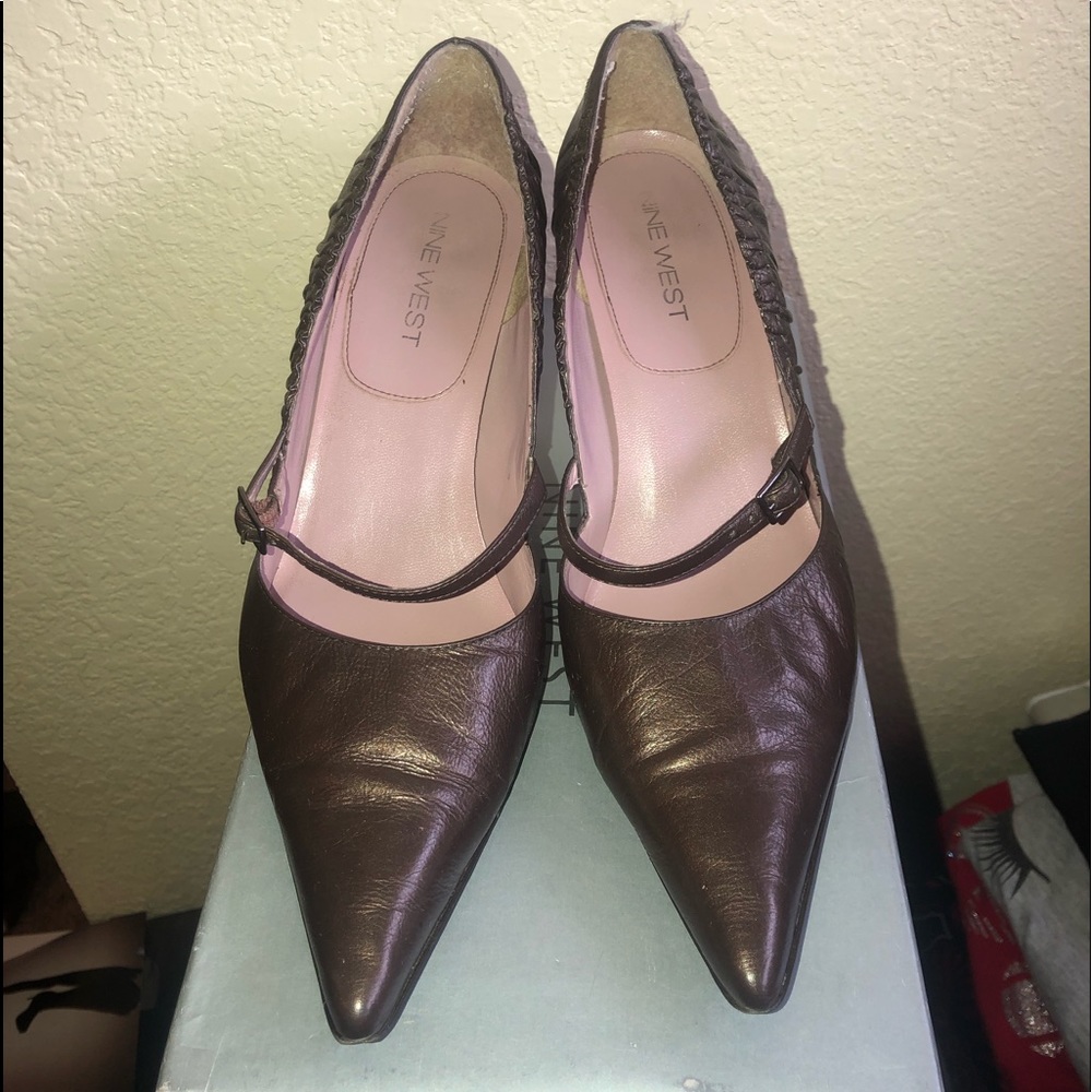 Nine West pumps